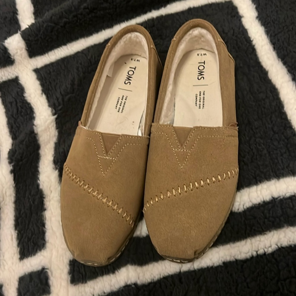 Toms tan suede shoes